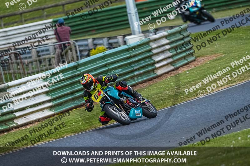 enduro digital images;event digital images;eventdigitalimages;mallory park;mallory park photographs;mallory park trackday;mallory park trackday photographs;no limits trackdays;peter wileman photography;racing digital images;trackday digital images;trackday photos